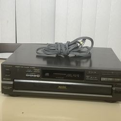 Technics SL-PD825 5-Disc Compact Disc CD Player Digital JAPAN 1992 No Remote.  Used in good condition with some minor cosmetic blemishes. These blemis