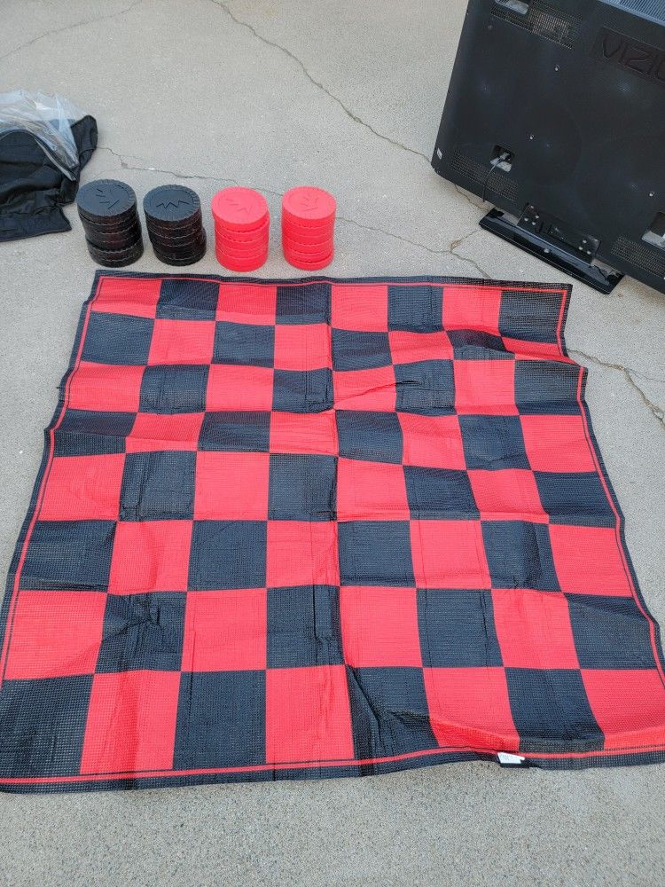 JUMBO CHECKER GAME