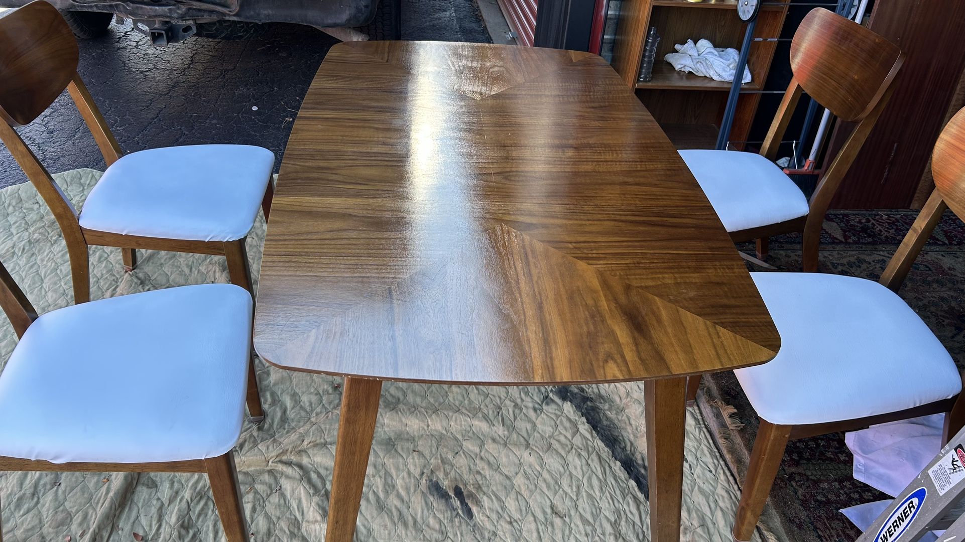 mid-century modern MCM dining table set with 4 chairs soft upholstered faux leather L59”*W36”*H30”(address in description) 👇delivery 🚚 available wi