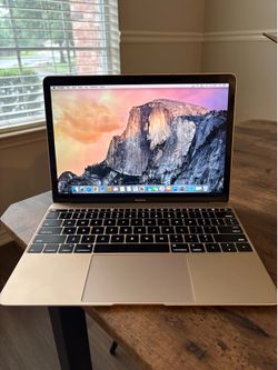2015 Apple MacBook – Great Condition | Read Description