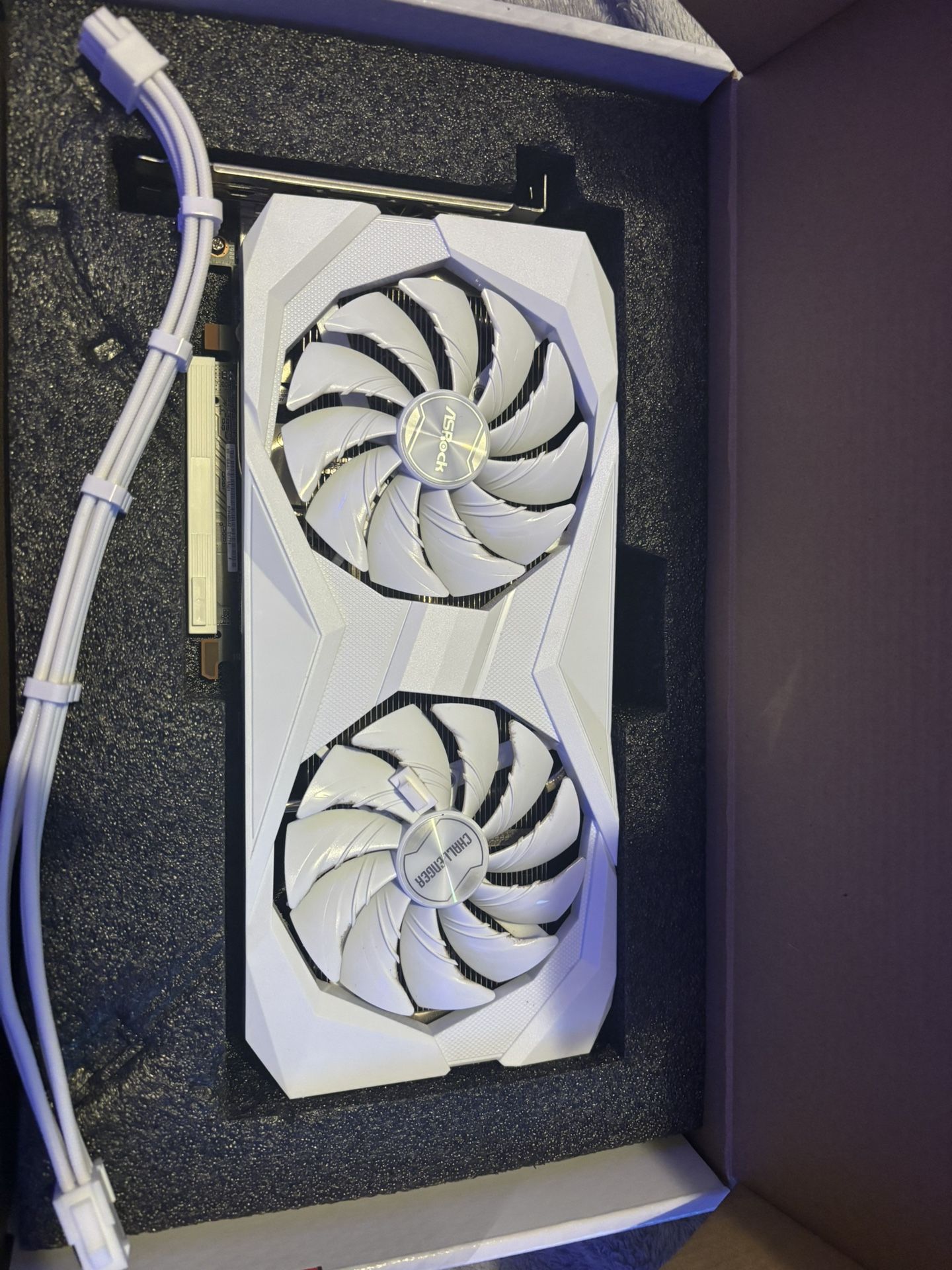 Asrock Rx6600 White Dual Fan 8gb VRAM