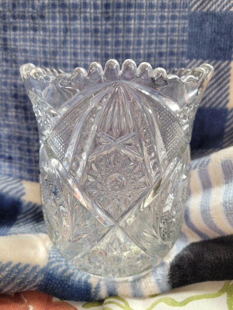 Vintage Collector's Crystal/Cut Glass Vase