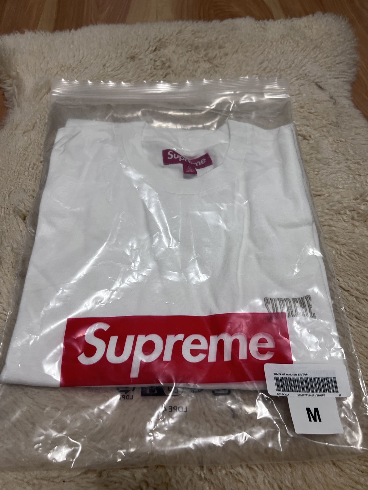 Supreme Tee. Size M