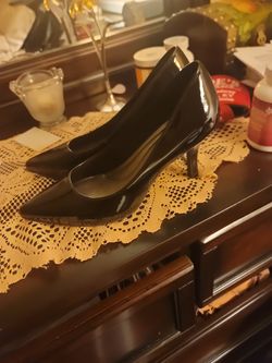 Black Pumps 