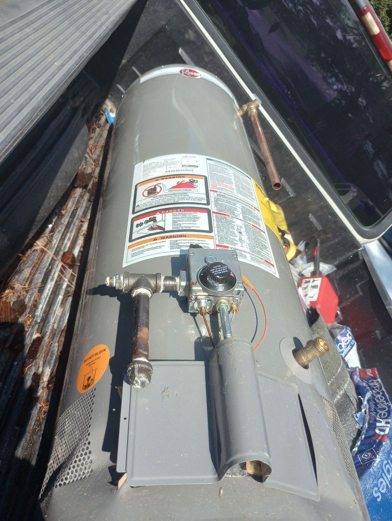 REEM GAS hot Water Heater 40gal