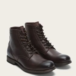Frye Tyler lace up brown leather. Size US 8