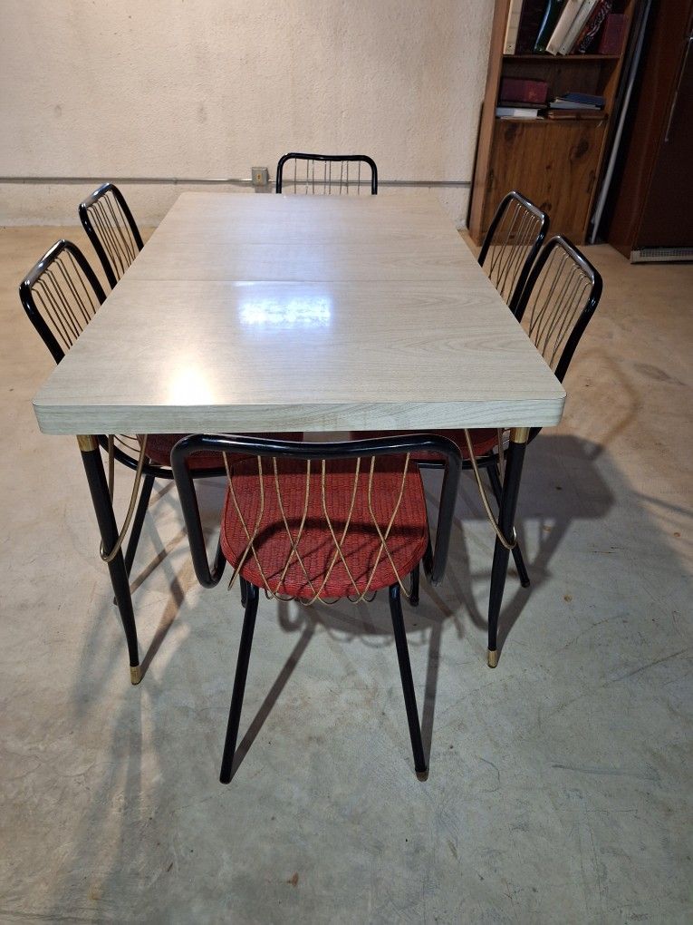 California Chrome Vintage Dinette Set