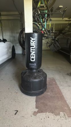 Century wave master the original freestanding bag