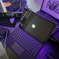 Microsoft I7 Surface PRO 300 OBO