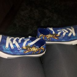 Boys converse size 12