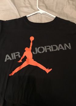 Air Jordan shirt (large)