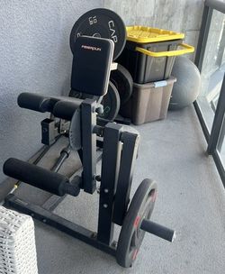 Leg Press Machine