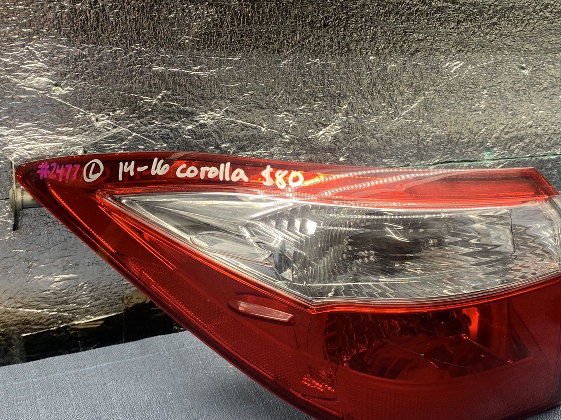 2014 2015 2016 Toyota Corolla taillight tail light
