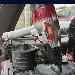 Max Supersider Nail Gun