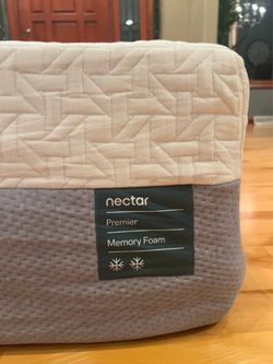 Nectar Premier Memory Foam Mattress – Queen – $300