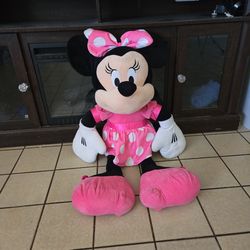 Large minnie mouse plush