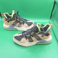 Nike Size 11 -  Air Edge 270 Parachute Beige Light Brown Neon Green AQ8764-200
