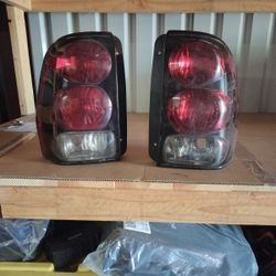 For 2008 Chevy Trailblazer,Tail Light 