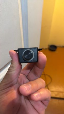 Universal bass nob