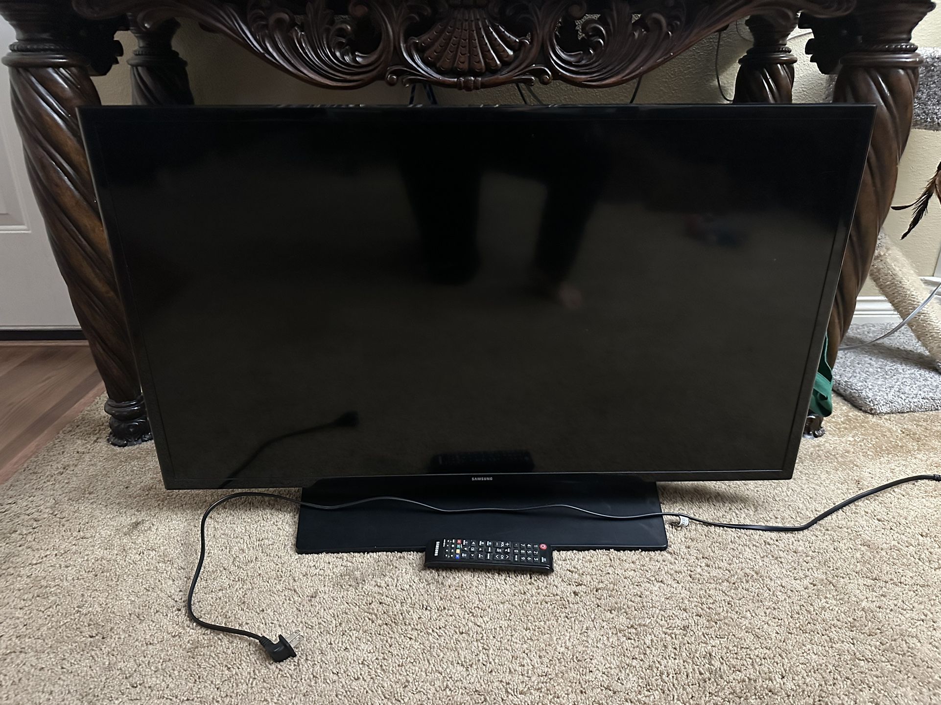 Samsung TV 40in