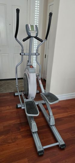 Schwinn 420 Elliptical Exercise Machine