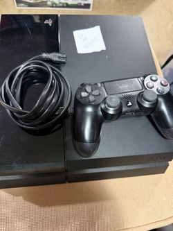 PlayStation 4 ps4 console
