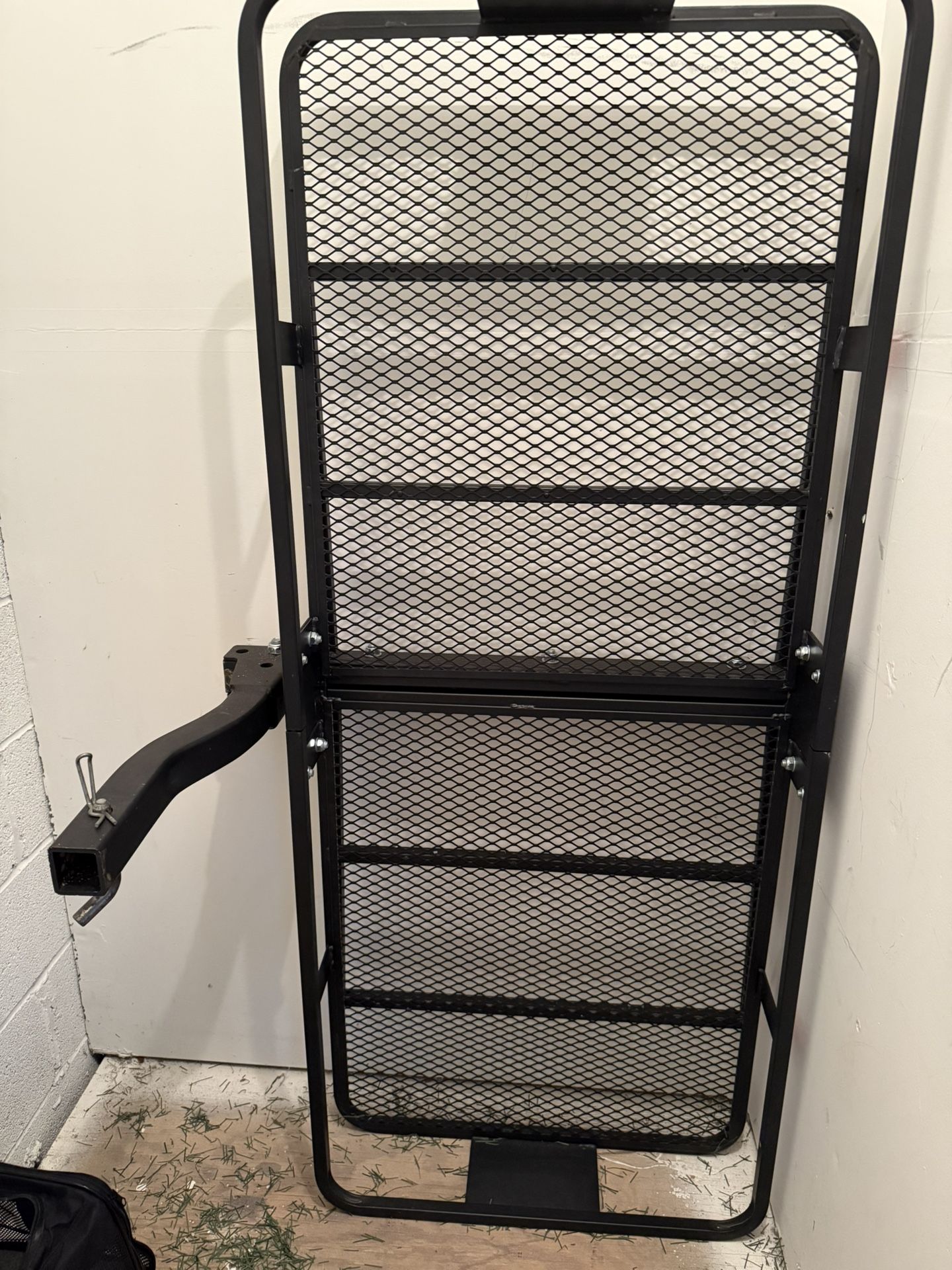 Basket Hitch Cargo Carrier 