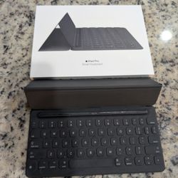 Apple Smart Keyboard for iPad - US English