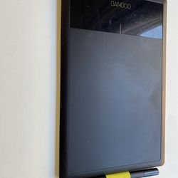 Wacom Bamboo Drawing Tablet (CTL-470)
