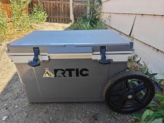 RTIC 52qt with Camco Heavy Duty Wheels
