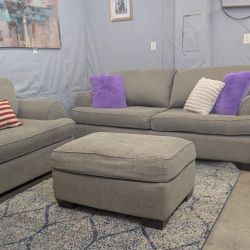 🛋️💥 Sofa Seat And Ottoman 💥 Free Delivery And Financing Available!