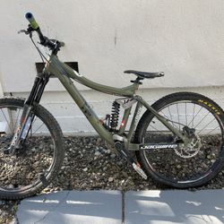 Iron Horse Full Suspension Mountain Bike 