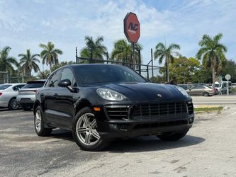 2016 Porsche Macan