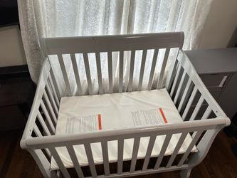 ***FREE Mini Crib***