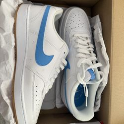 Brand New NIKE court vision $65 ,size 9