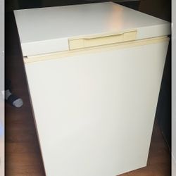 Whirlpool Chest Deep Freezer