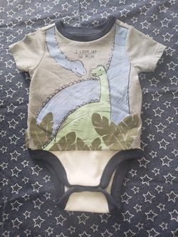 Old navy 3m-6m baby shirt and undershirt in one excellent condition $2 each