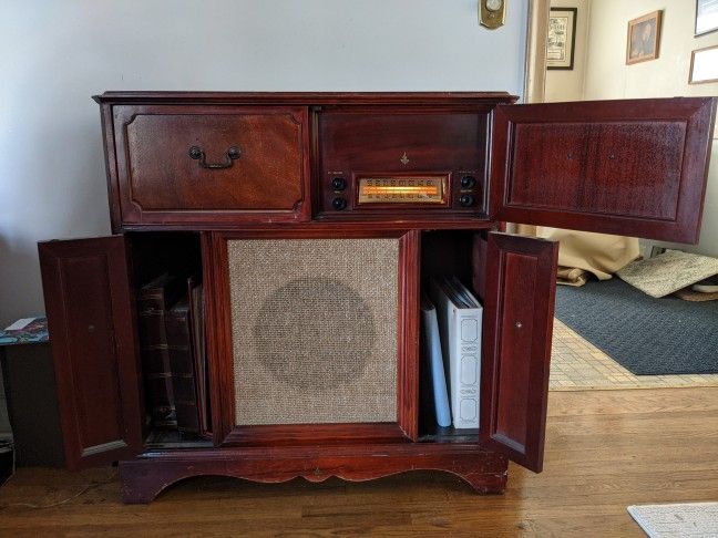 Antique Stereo Receiver