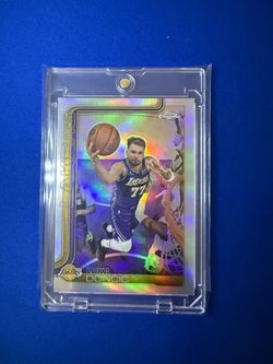 Topps chrome update Luka Doncic