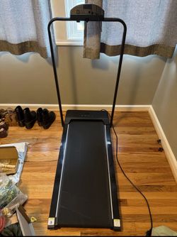 Folding treadmill