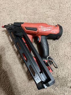 Milwaukee M18 FUEL 15-Gauge Cordless Finish Nailer - Tool Only (2839-20)