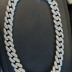 Cuban Link Chain 
