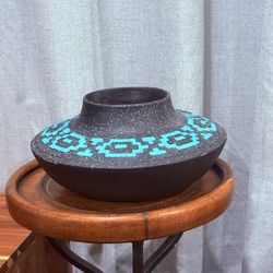 Vintage 1994 Sittre Ceramic Black Pottery Bowl by Ruben • Southwestern Motif