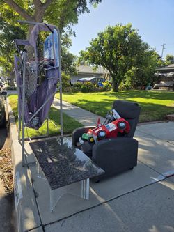 FREE - Pop A Shot Basketball, Small Table, Toys