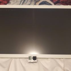 Clinton Electronics 32 Inch Monitor 