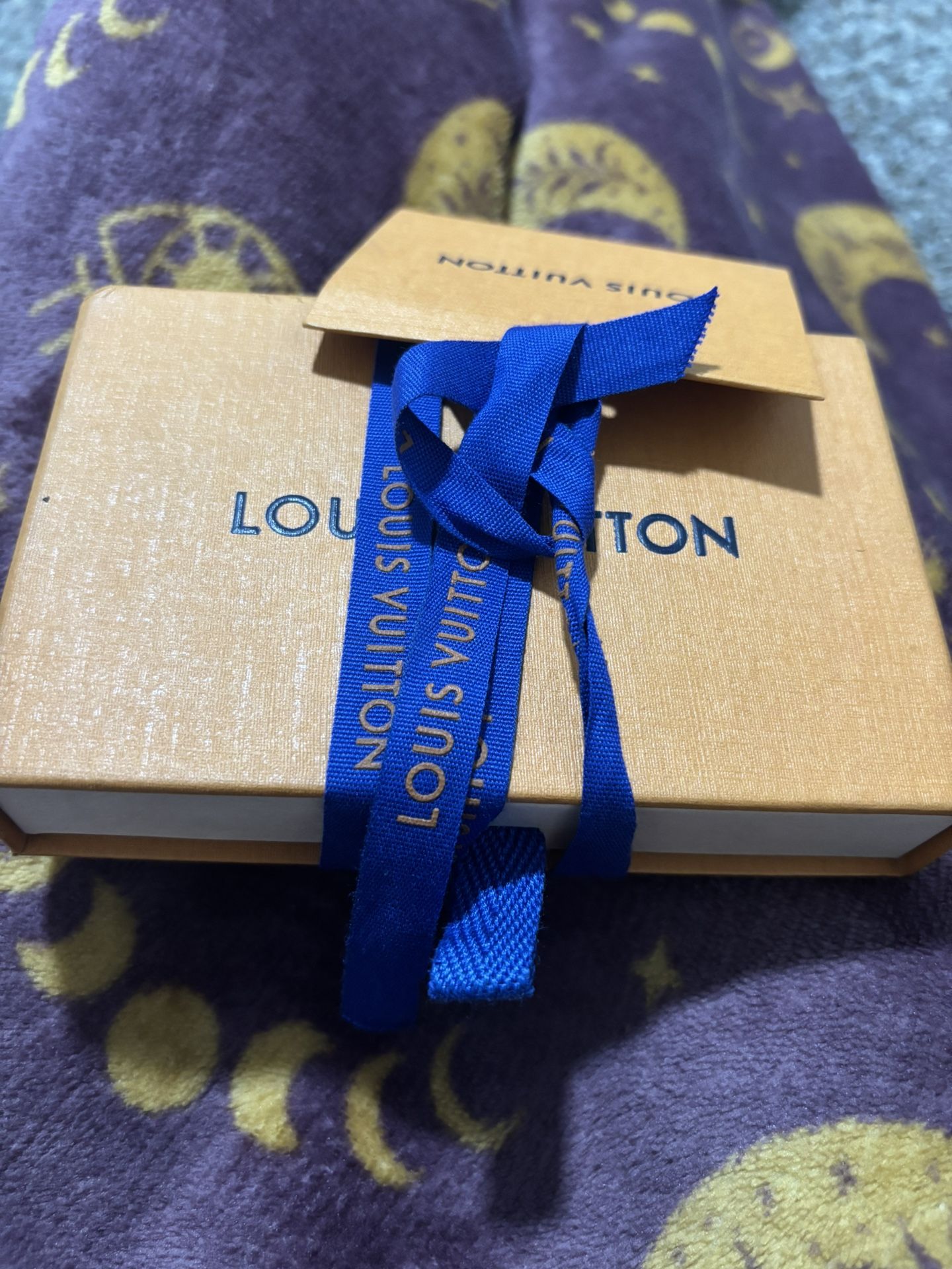 LOUIS VUITTON KEY CHAIN WALLET