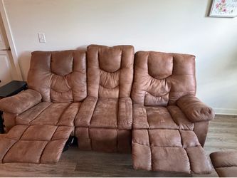 Set of recliner sofas MUST PICKUP TODAY