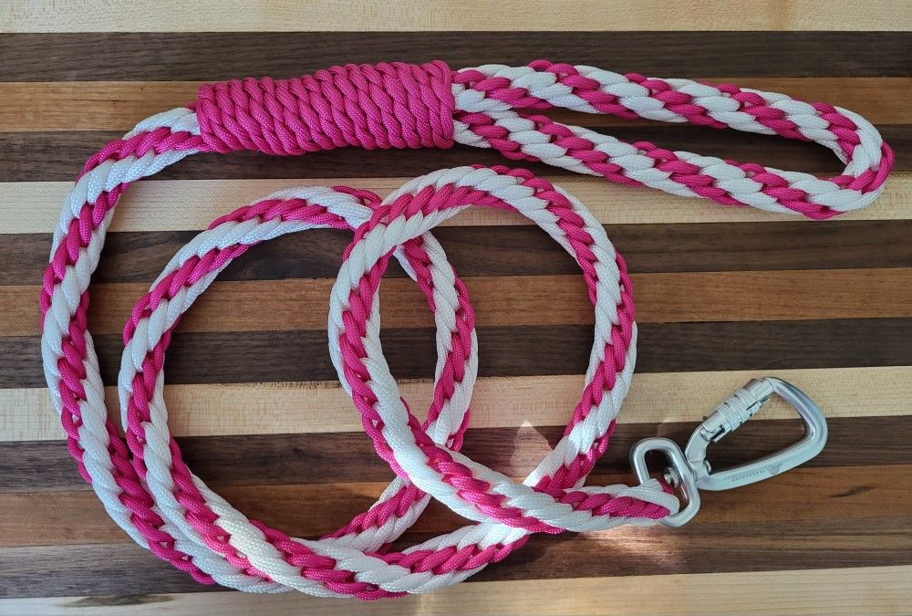 Handmade Paracord Dog Leash With Sports Clip