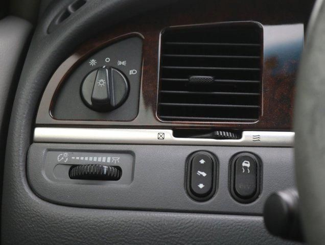 2006 Lincoln Town Car