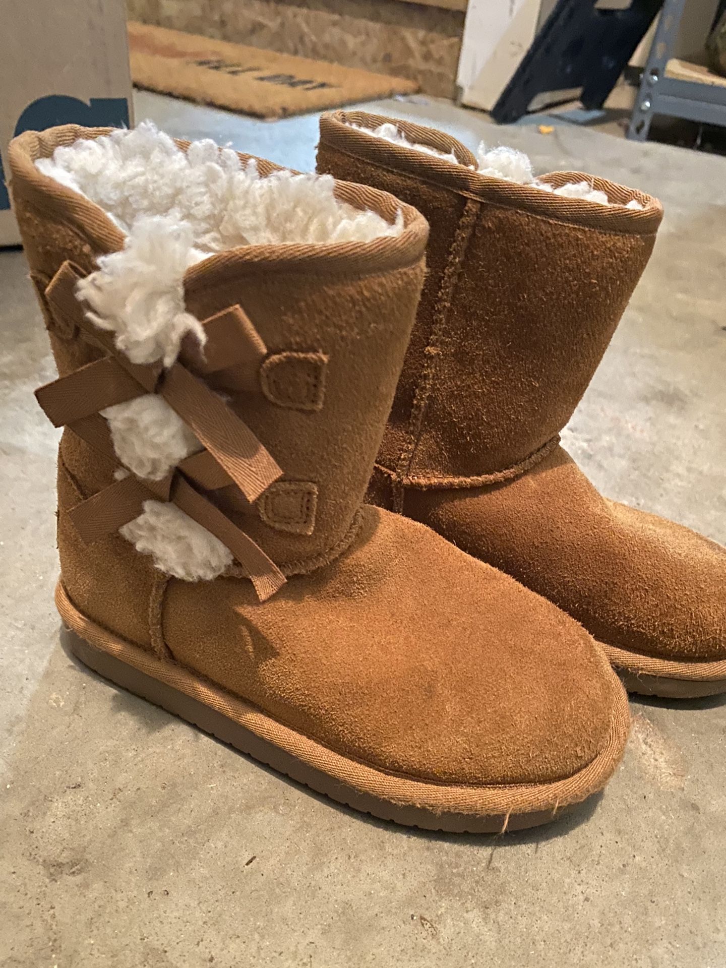 Girls Koolaburra UGGs - Cognac - Size 12